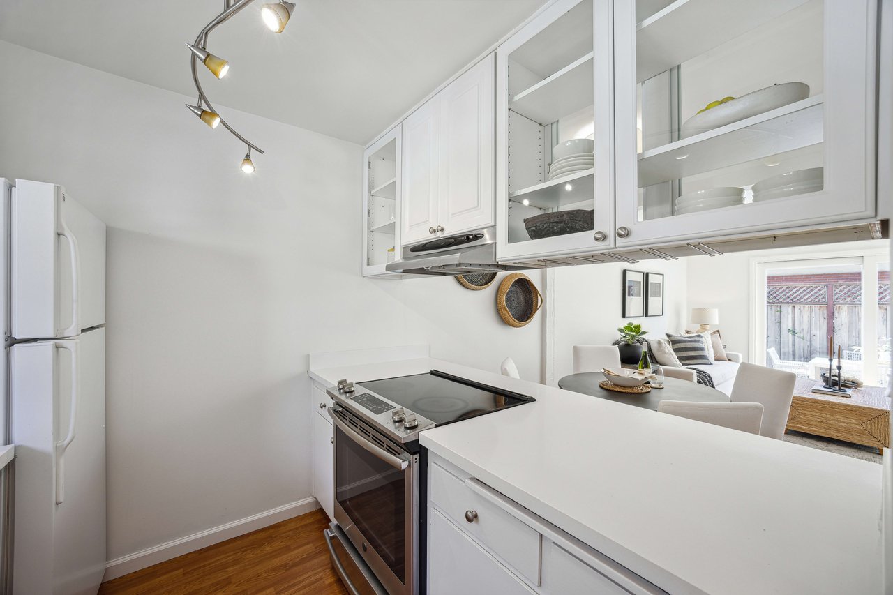 Sunny Townhome in Corte Madera