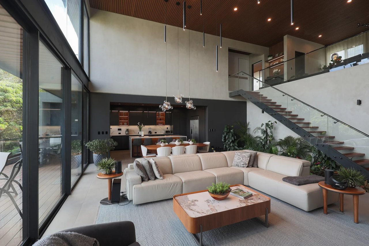 Panoramic City View Estate Home, Escazu, San Jose