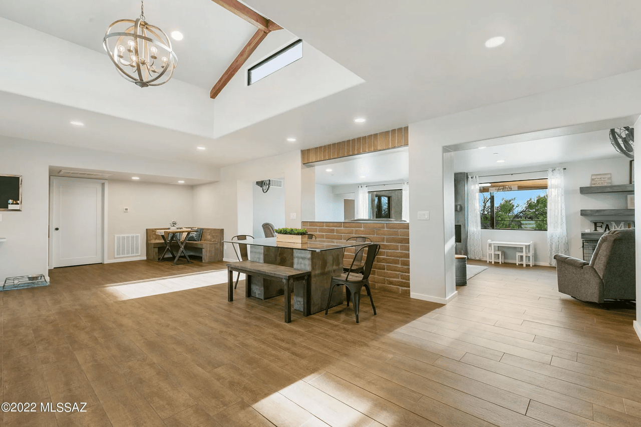 2236 W Owl Head Pl