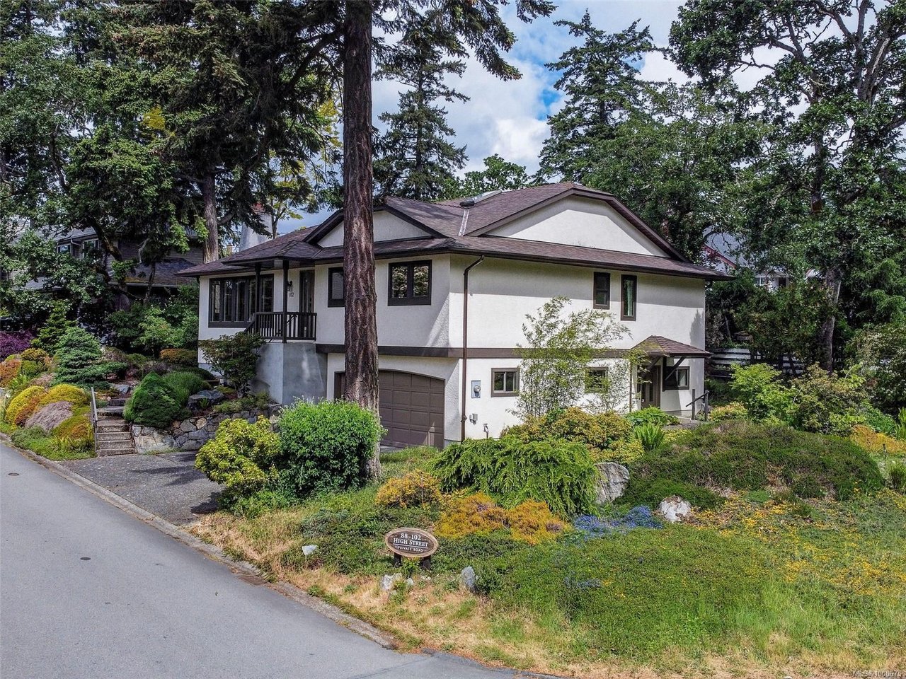 102 High St, View Royal