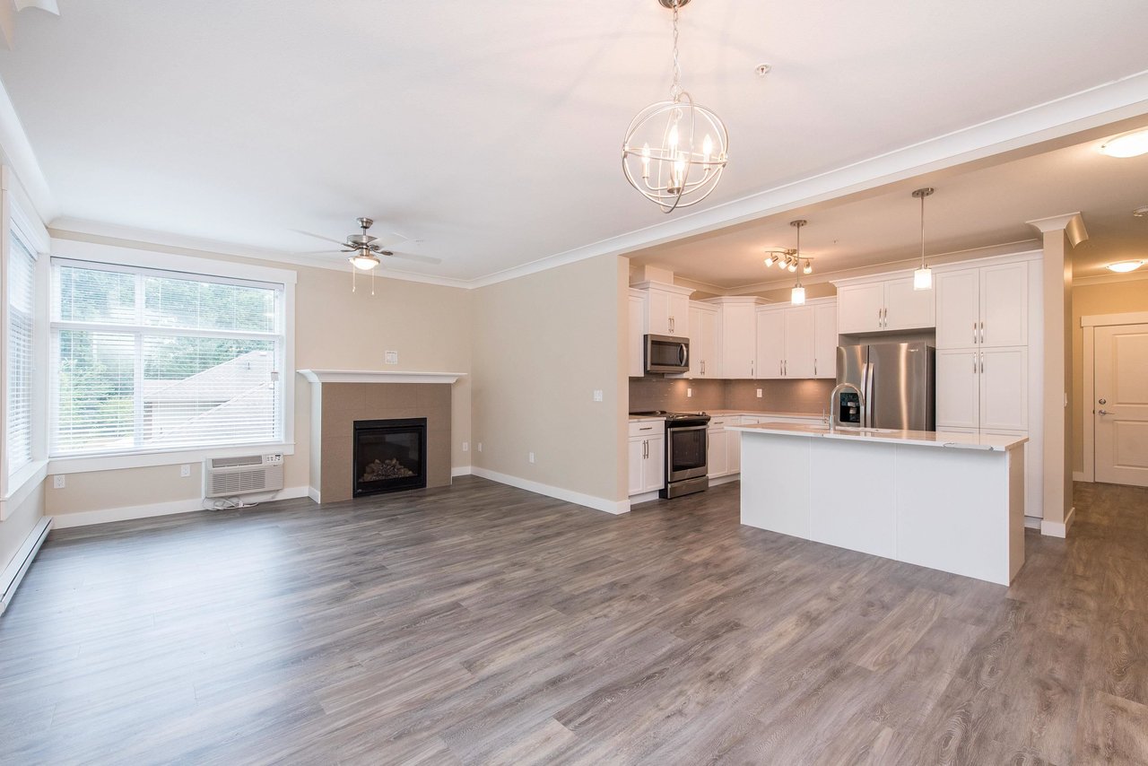 205-45761 Stevenson Rd