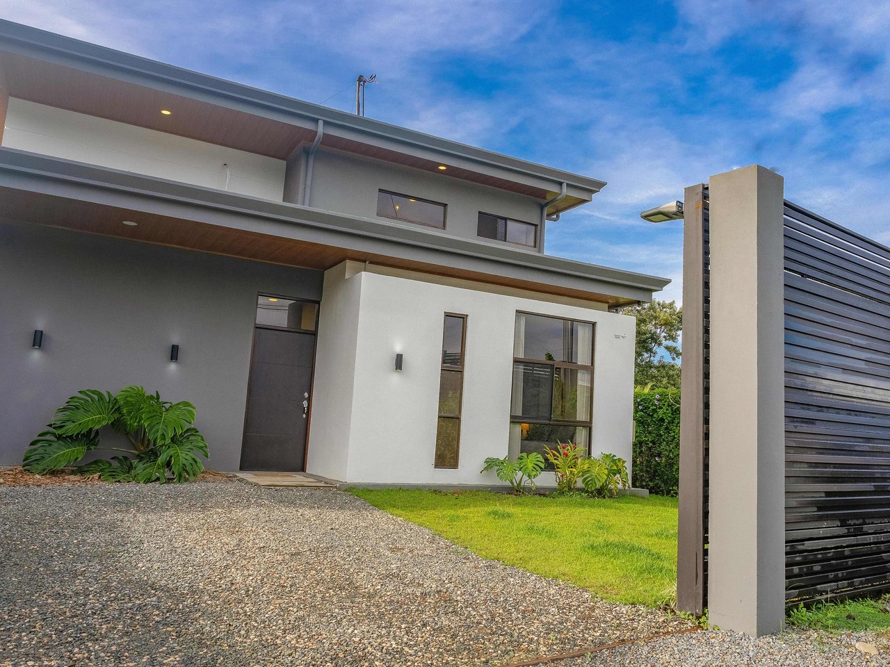 A 3-bedroom home – literally bordering Marino Ballena National Park – but mere steps away from cafes, restaurants, and amenities of the tourist mecca Uvita!