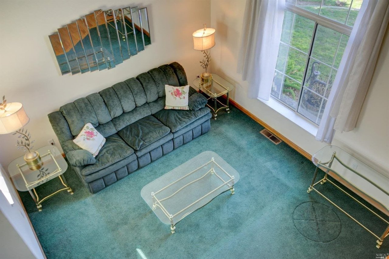 236 Belfiore Ln
