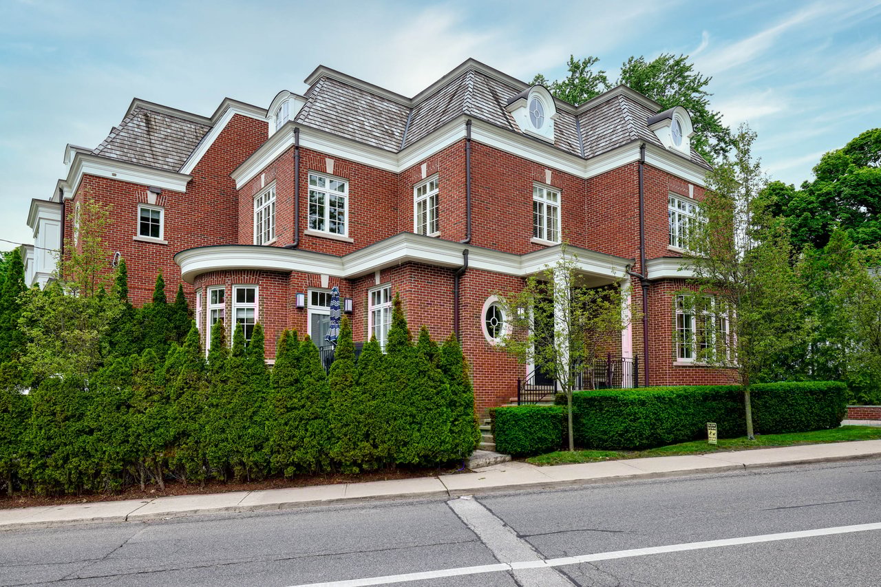 SOLD: Exquisite And Grand Detached Residence