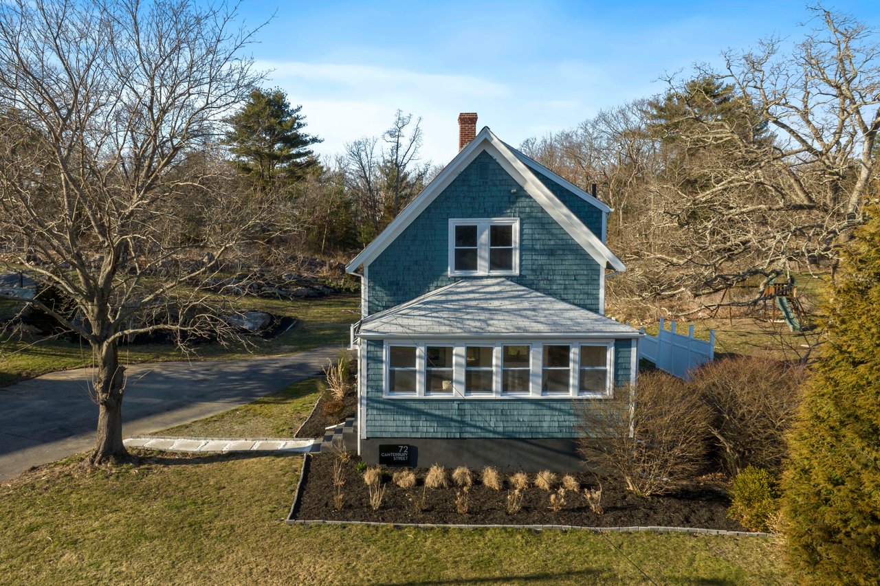 Quintessential Hingham Residence 