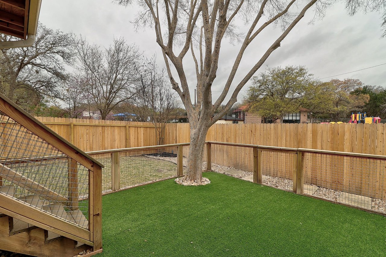 2432 Falcon Dr