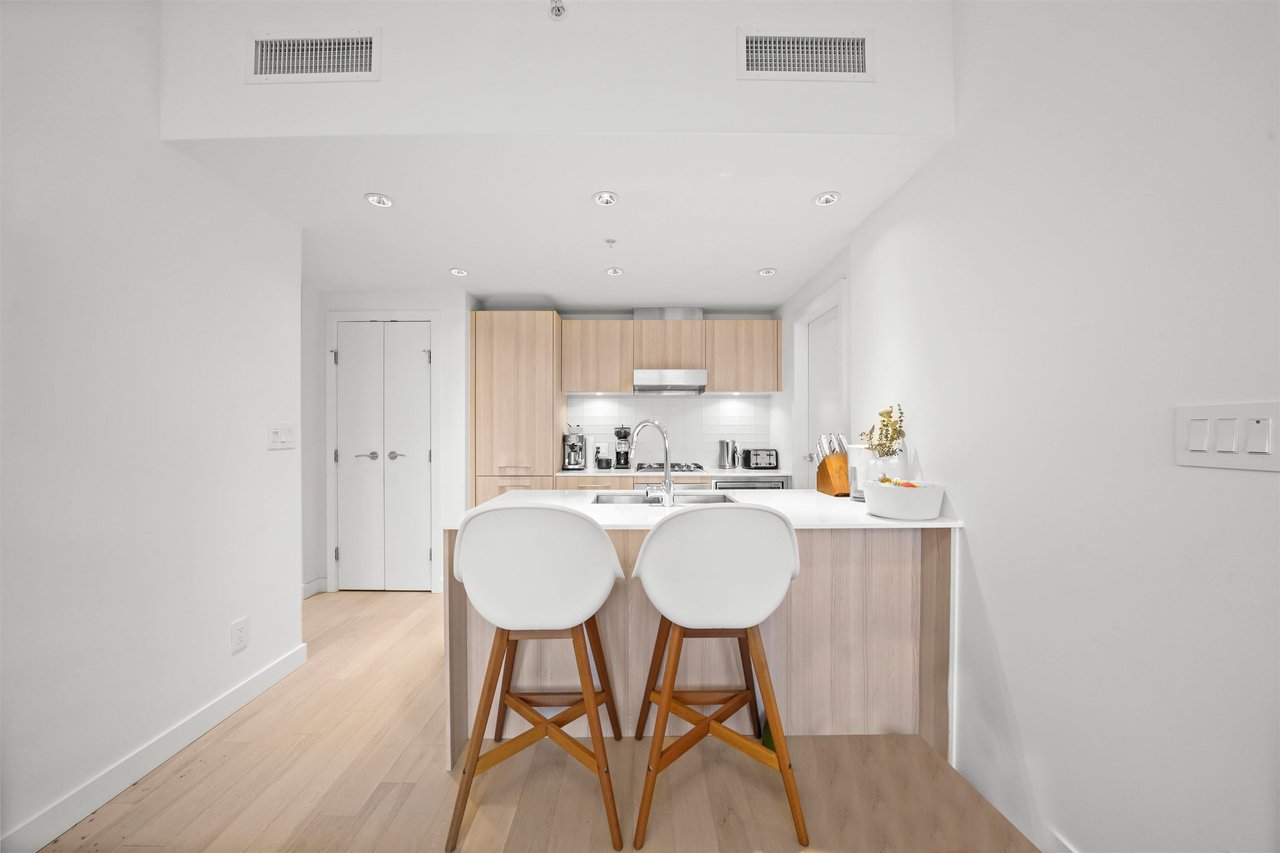 PH1-2221 E 30th Avenue, Vancouver