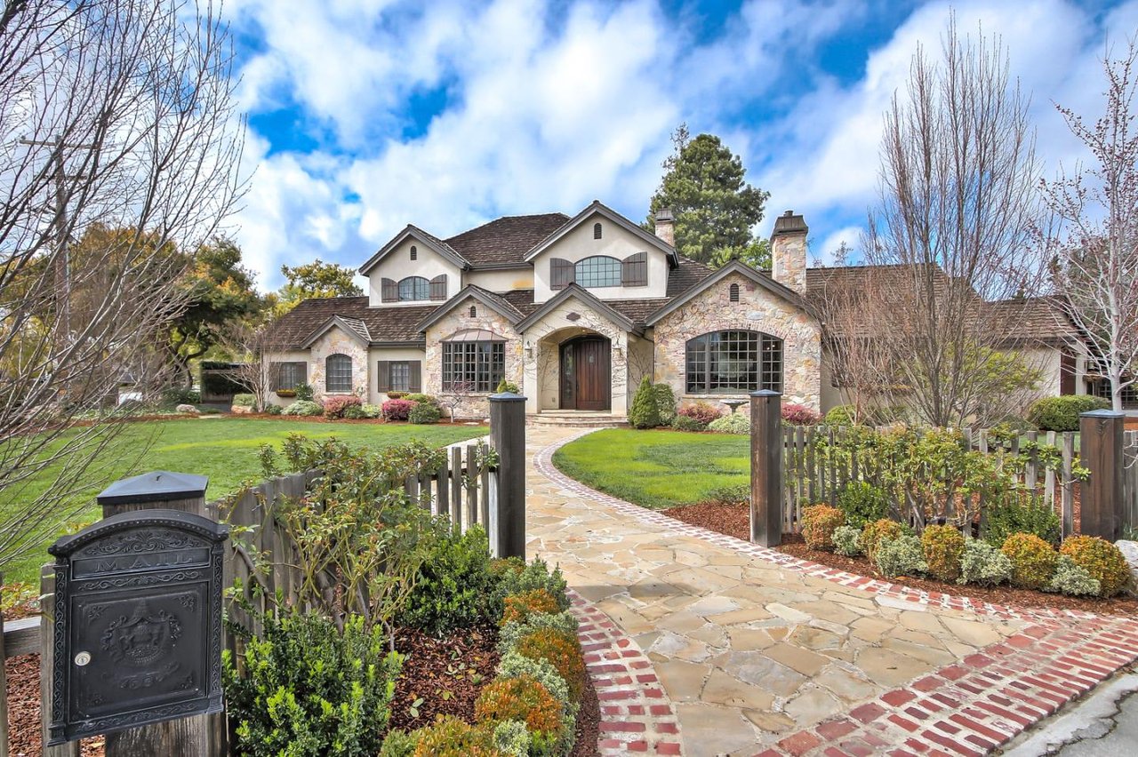 755 Briarwood Way