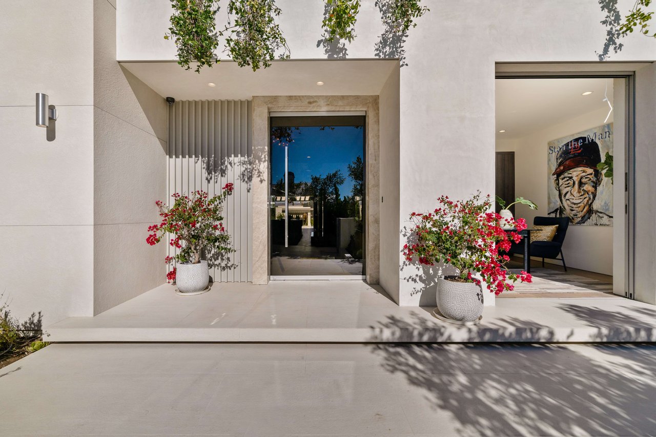 The Apex HH | 7115 Macapa Drive