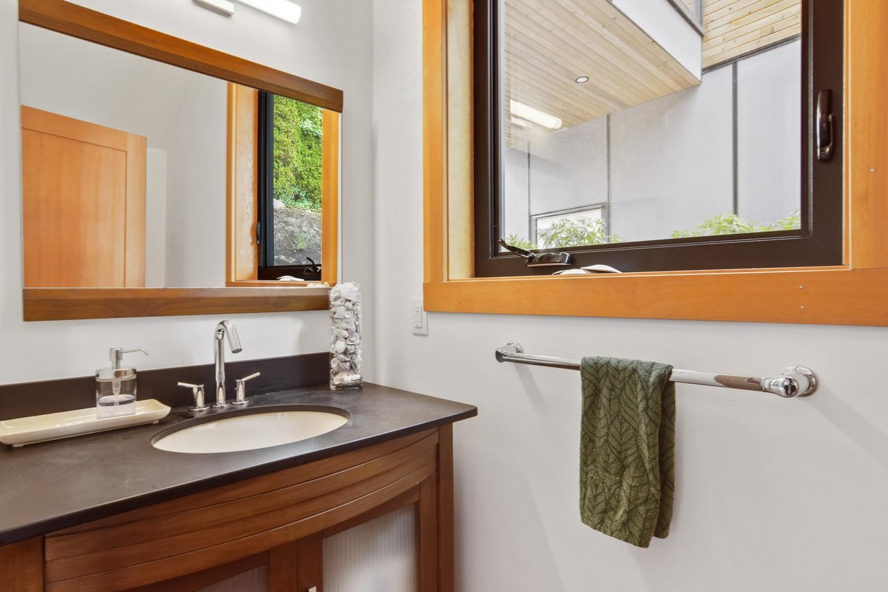 25 Sweetwater Pl