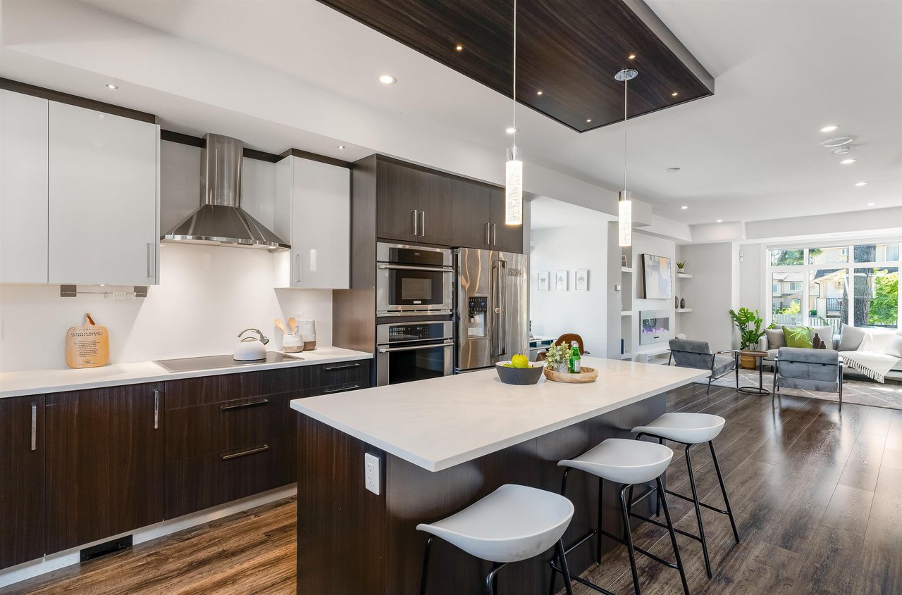 78-15177 60 Ave