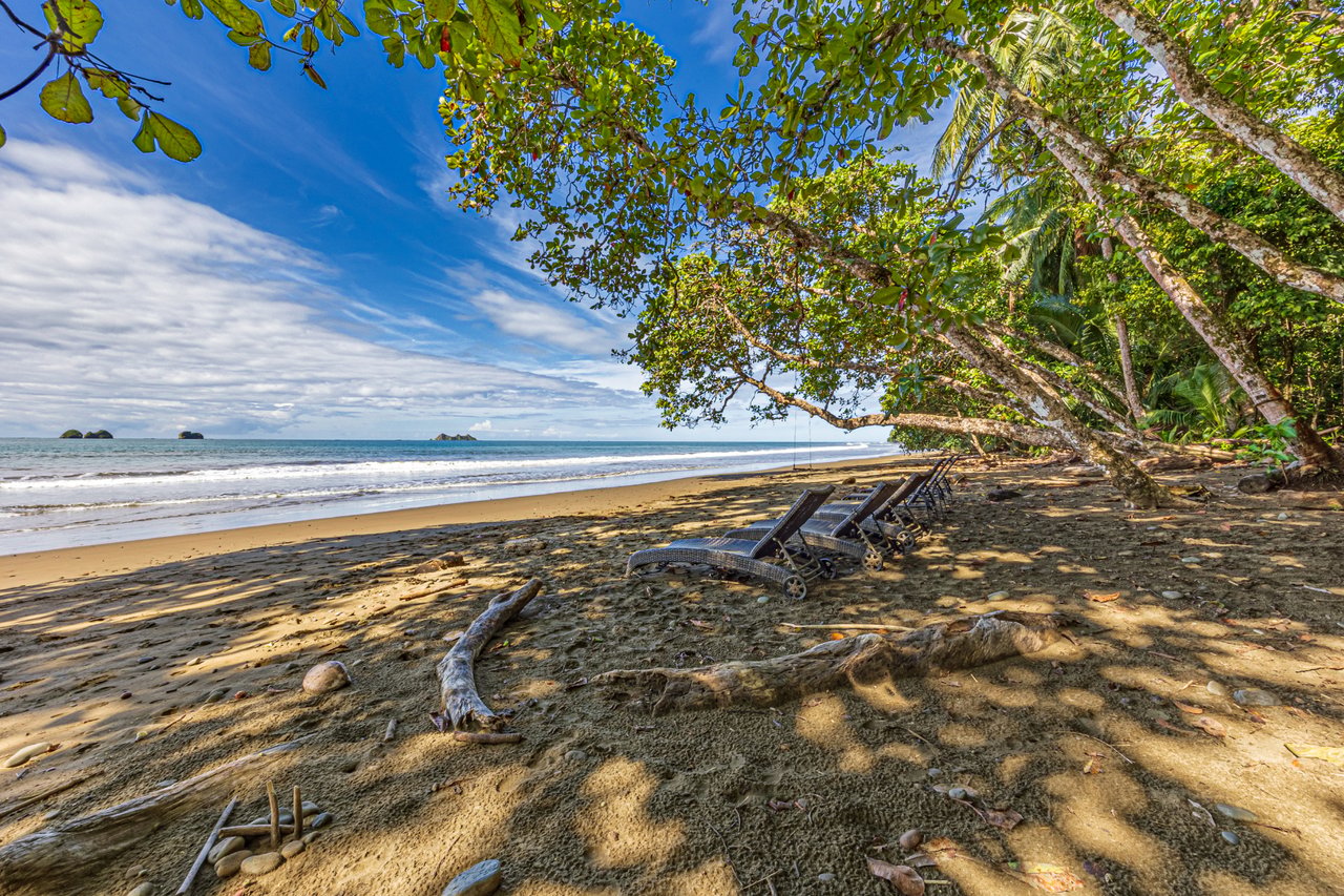 Beachfront Penthouse Luxury Condo, Uvita, Puntarenas