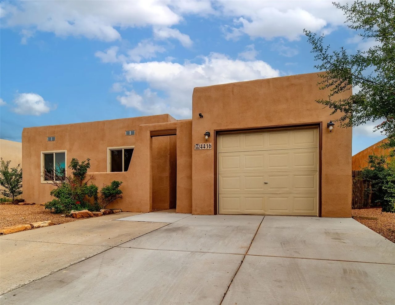 4416 Calle Jaime