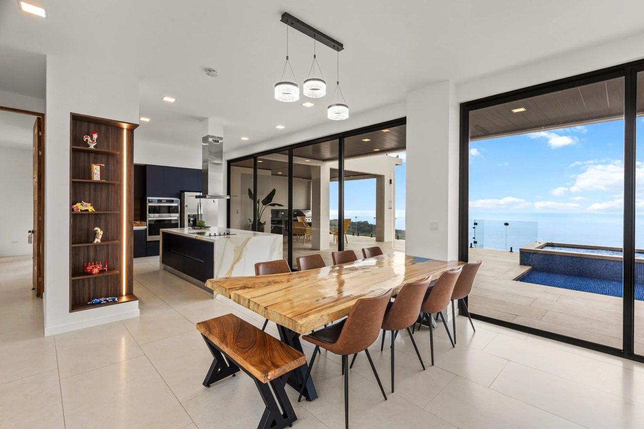 Luxury Ocean View Villa, Jaco, Puntarenas