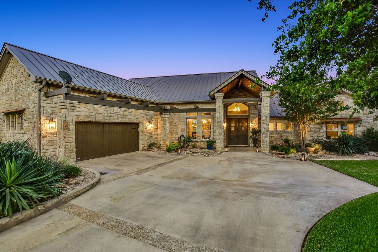 106 Meadow Bend Dr