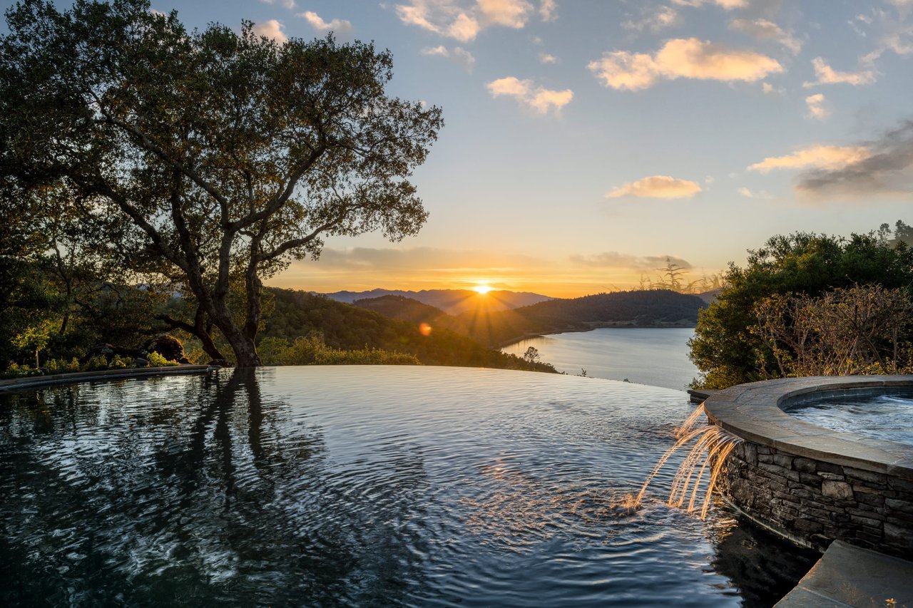 Napa Valley Compound