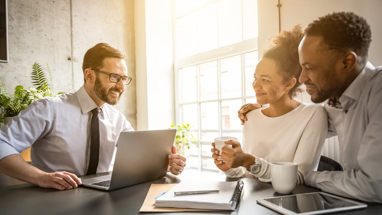 What Experts Are Saying About the 2023 Housing Market