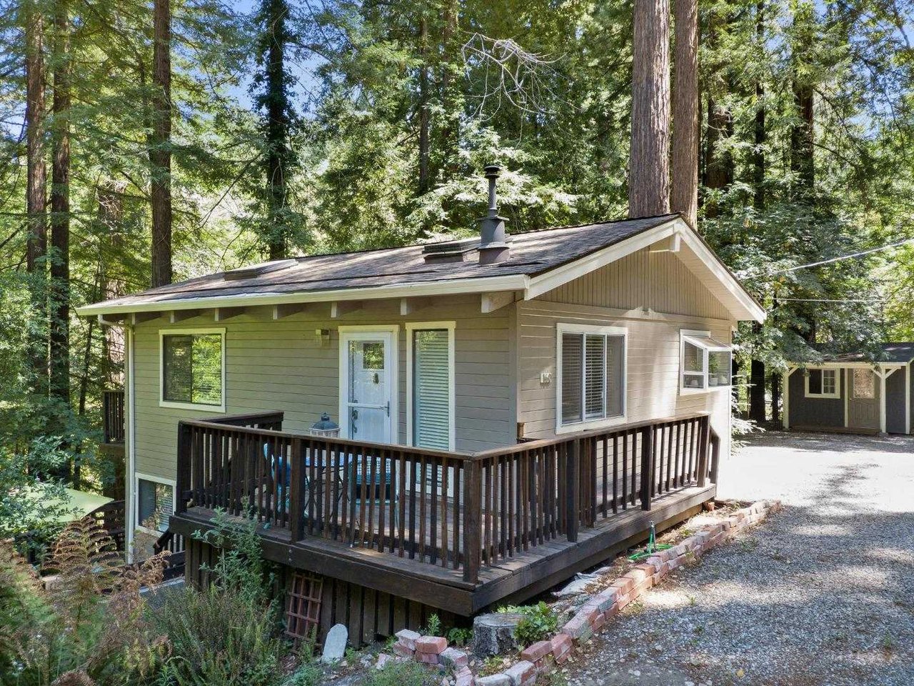 160 Brier DR