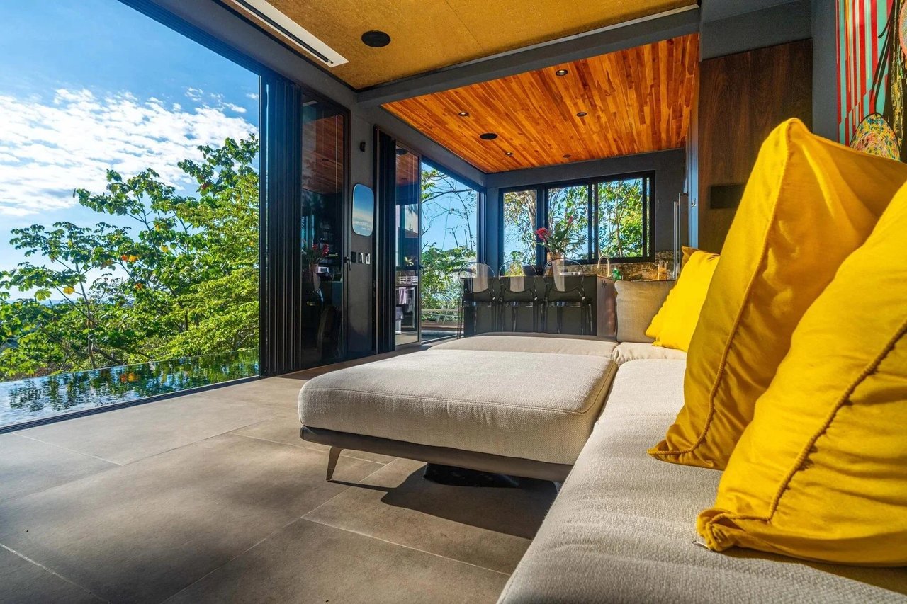 Rooftop Pool Modern Luxury Estate, Manuel Antonio, Puntarenas