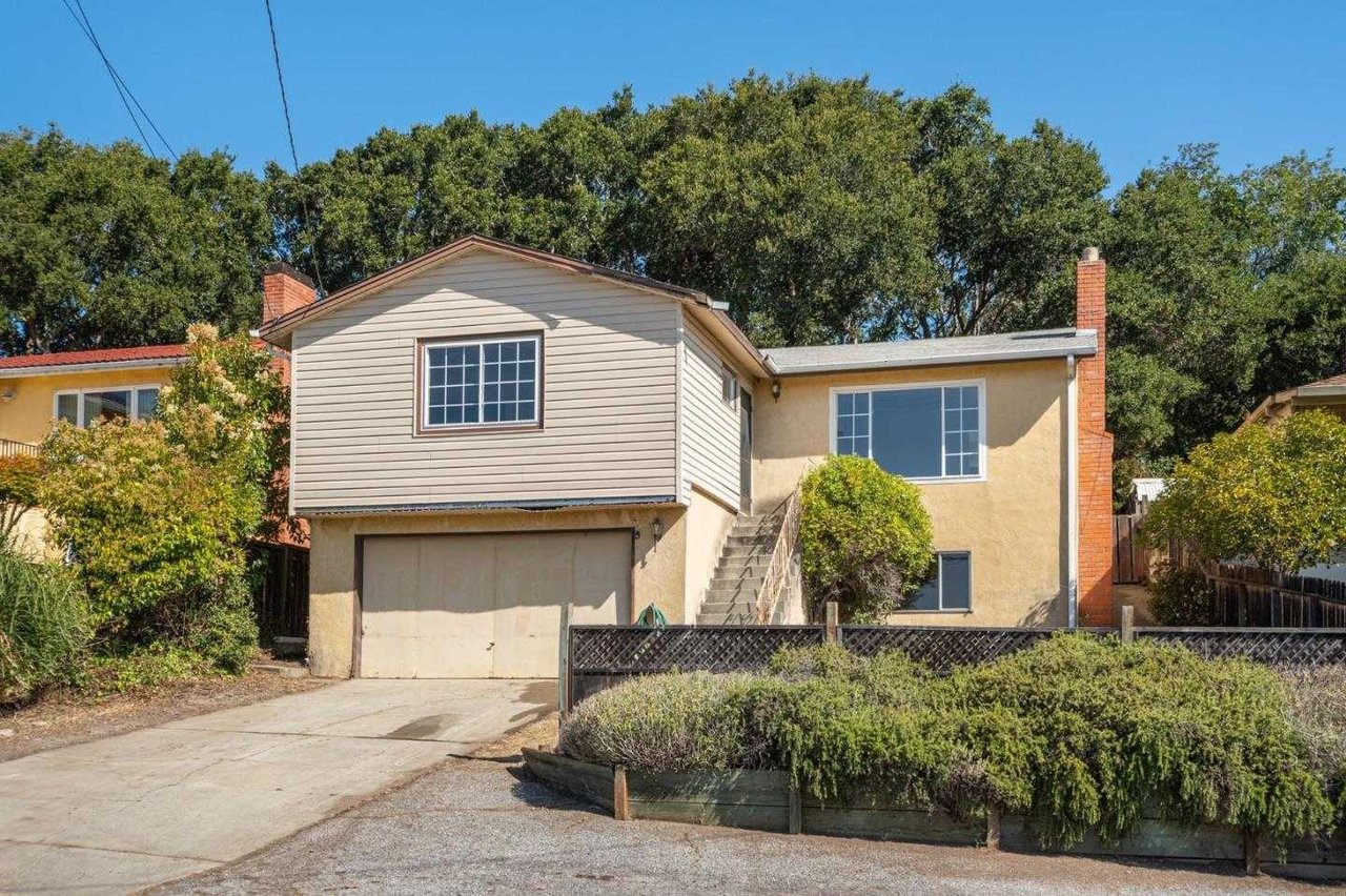 2428 Lincoln AVE