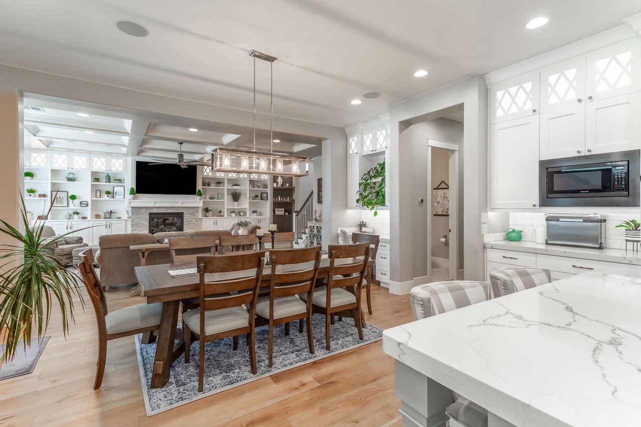 258 W Blue Quartz Dr