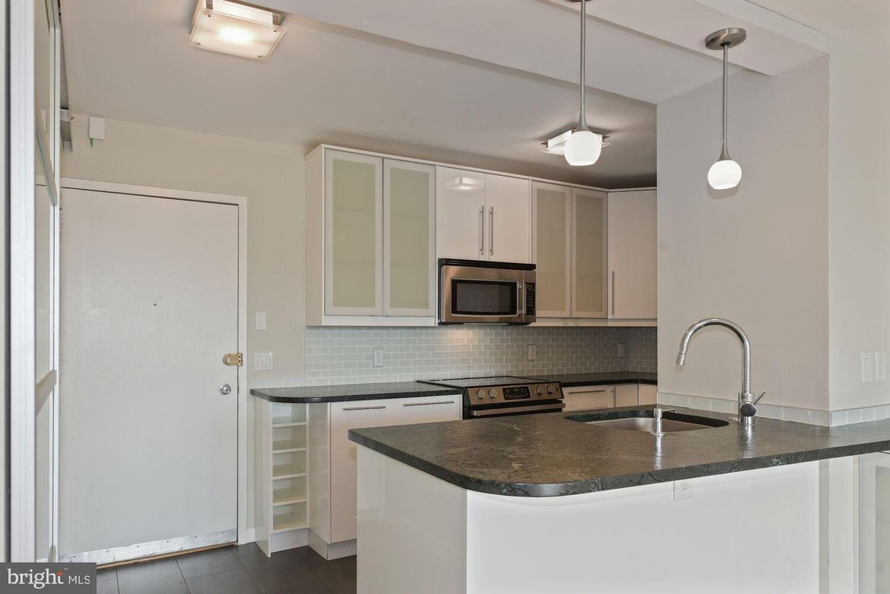 1301 Delaware Ave SW #N714