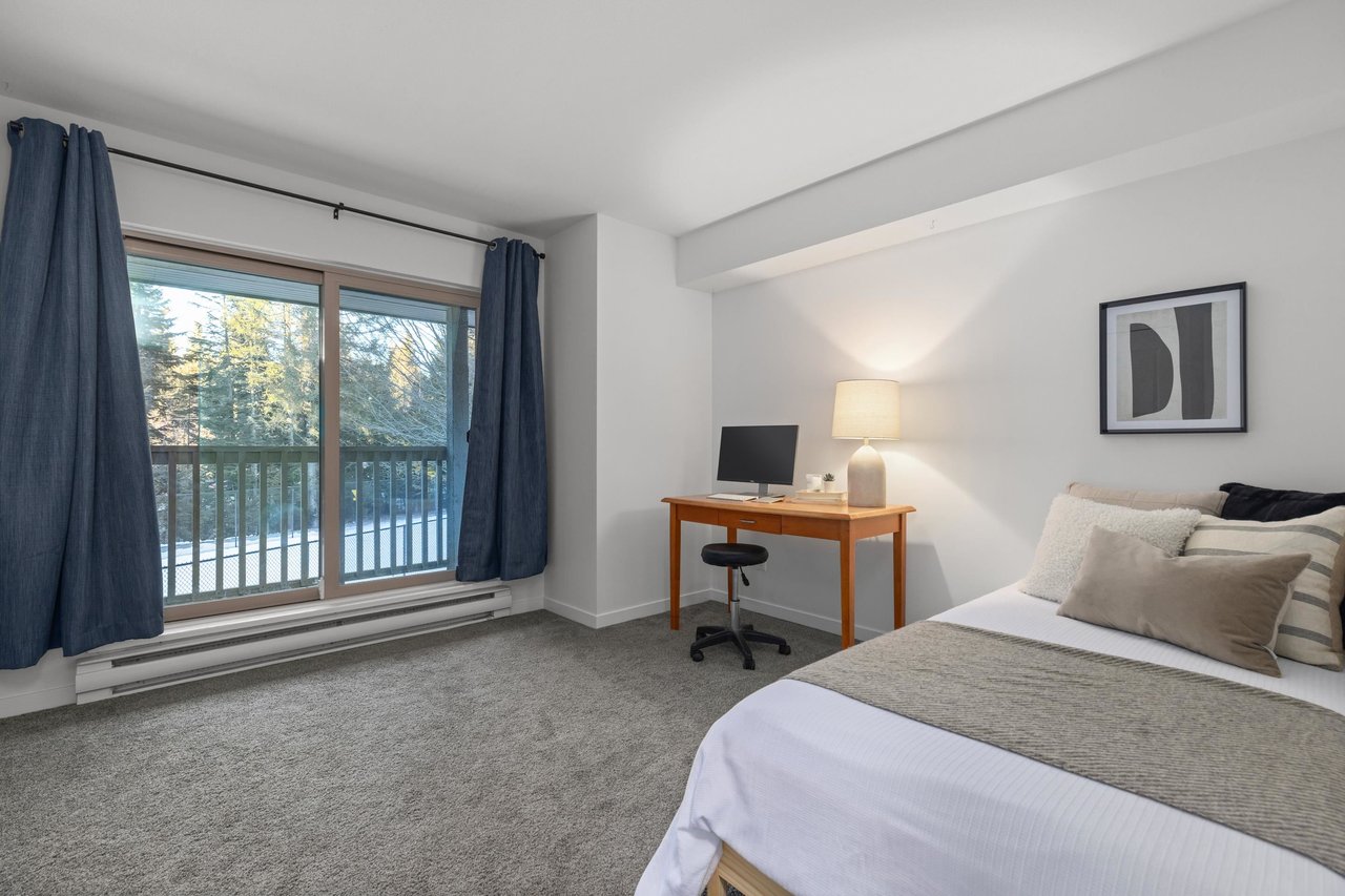 25-3102 Panorama Ridge