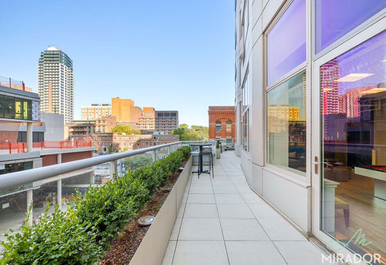 80 Dekalb