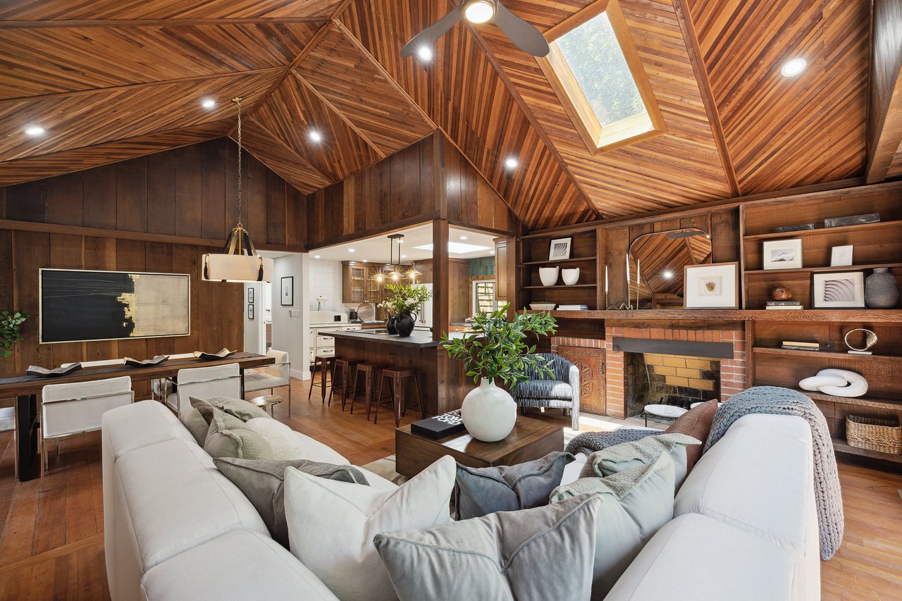 221 Redwood Drive