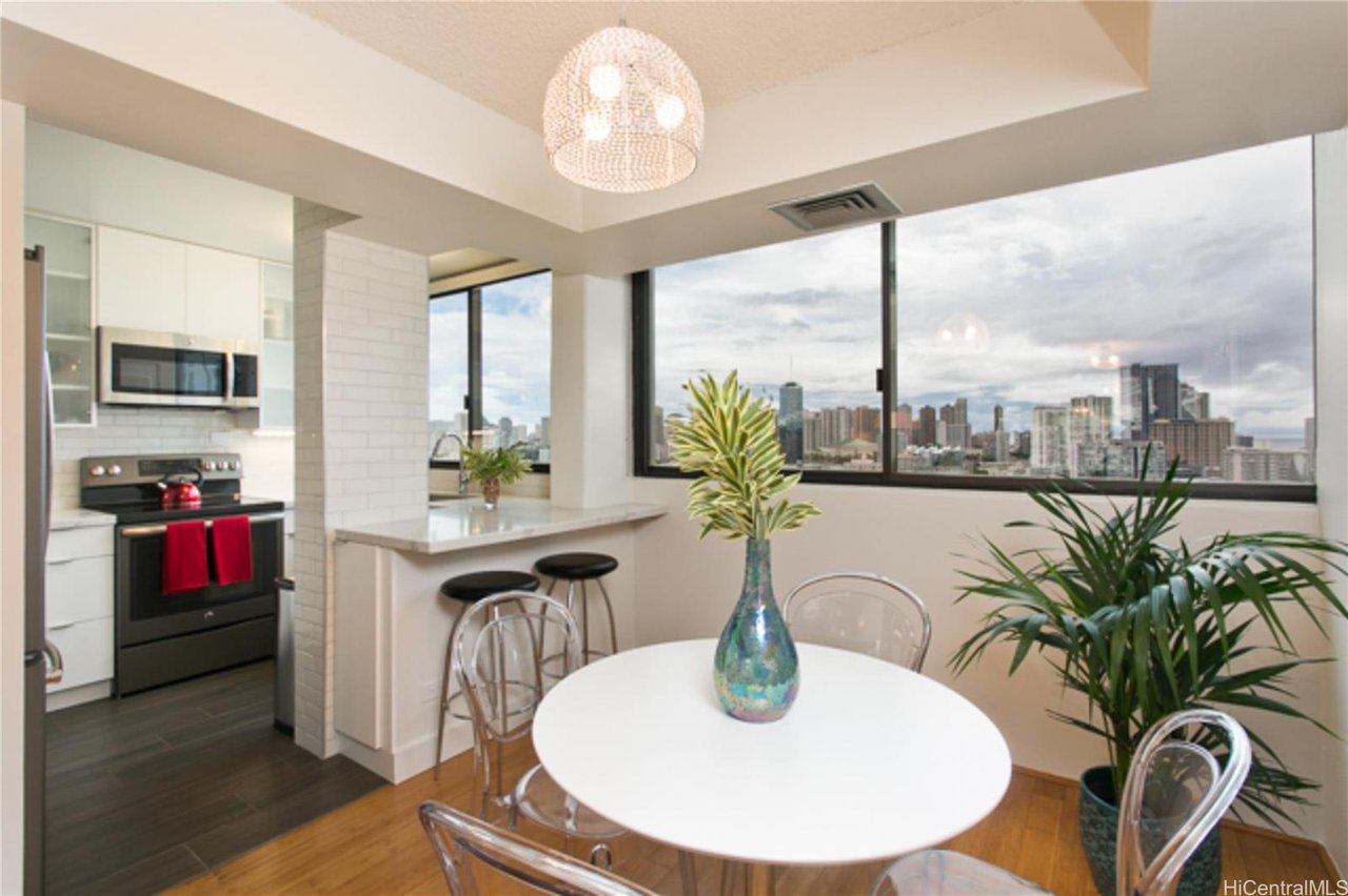 1114 Punahou St #16B