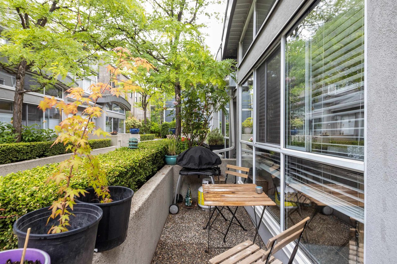 35-1385 W 7th Ave