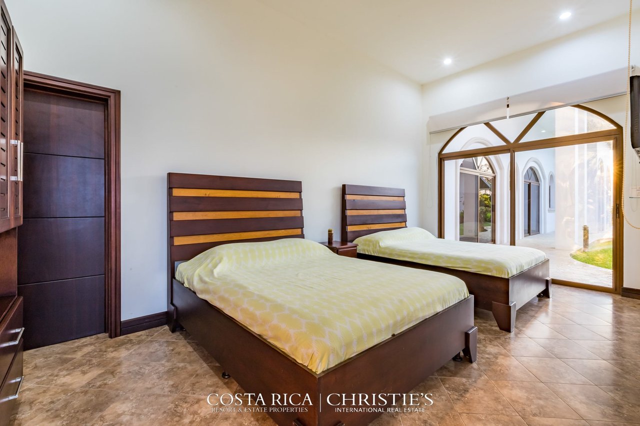 Casa Blanca Exquisite Ocean View Villa