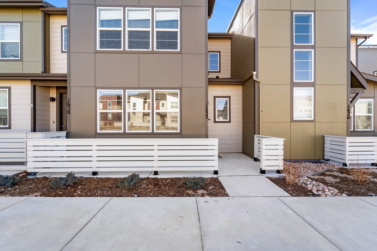 1632 Rose Quartz Heights