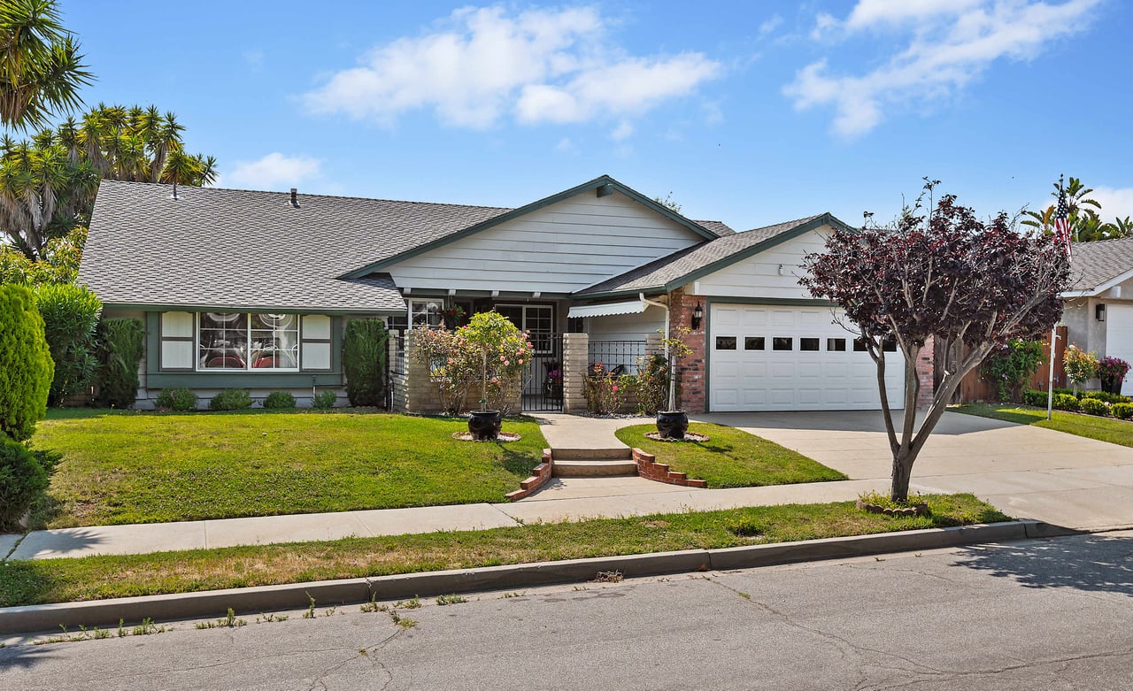 Just Sold! 207 Savona Avenue