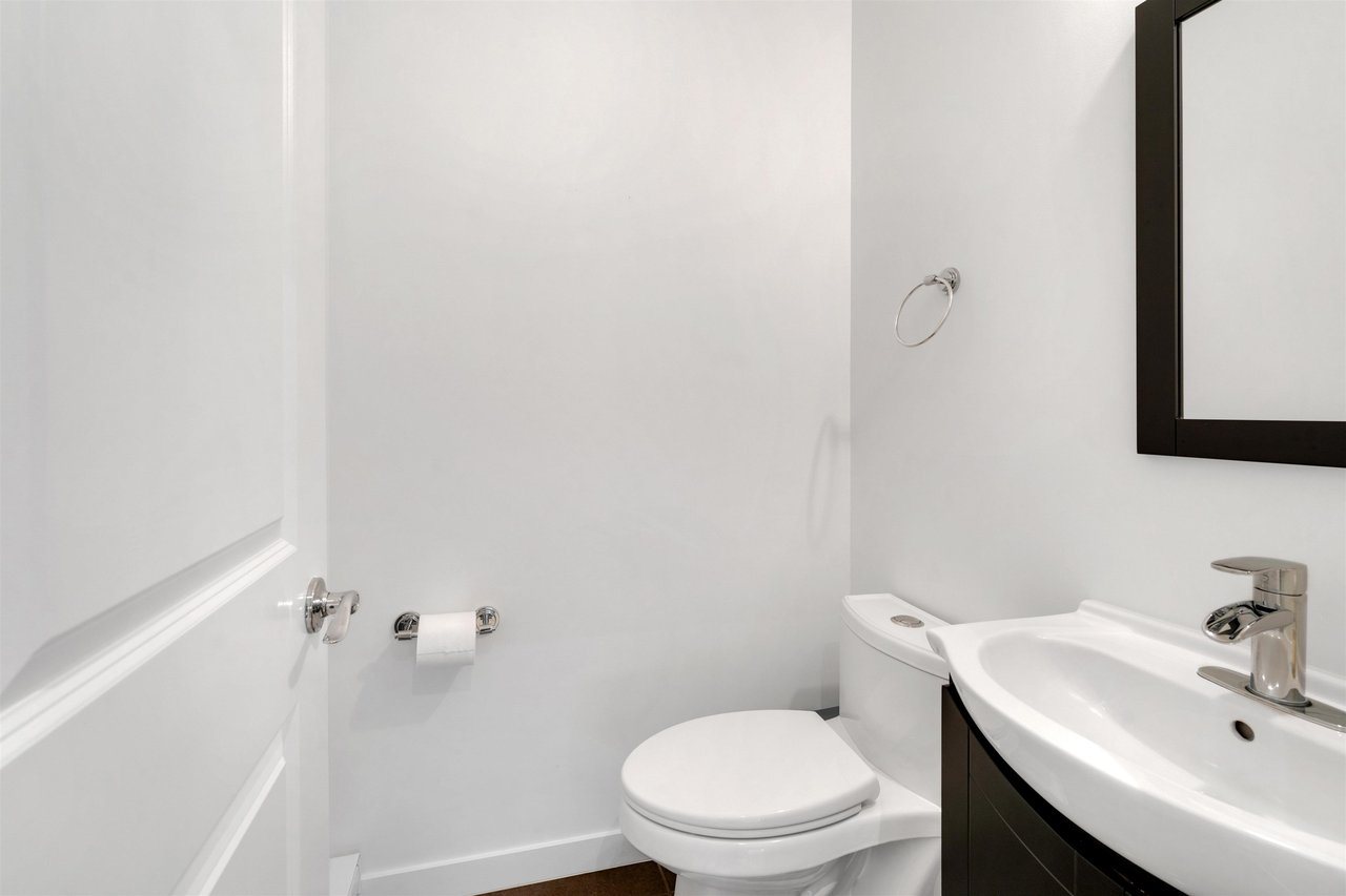 11-3445 Wilkie Ave