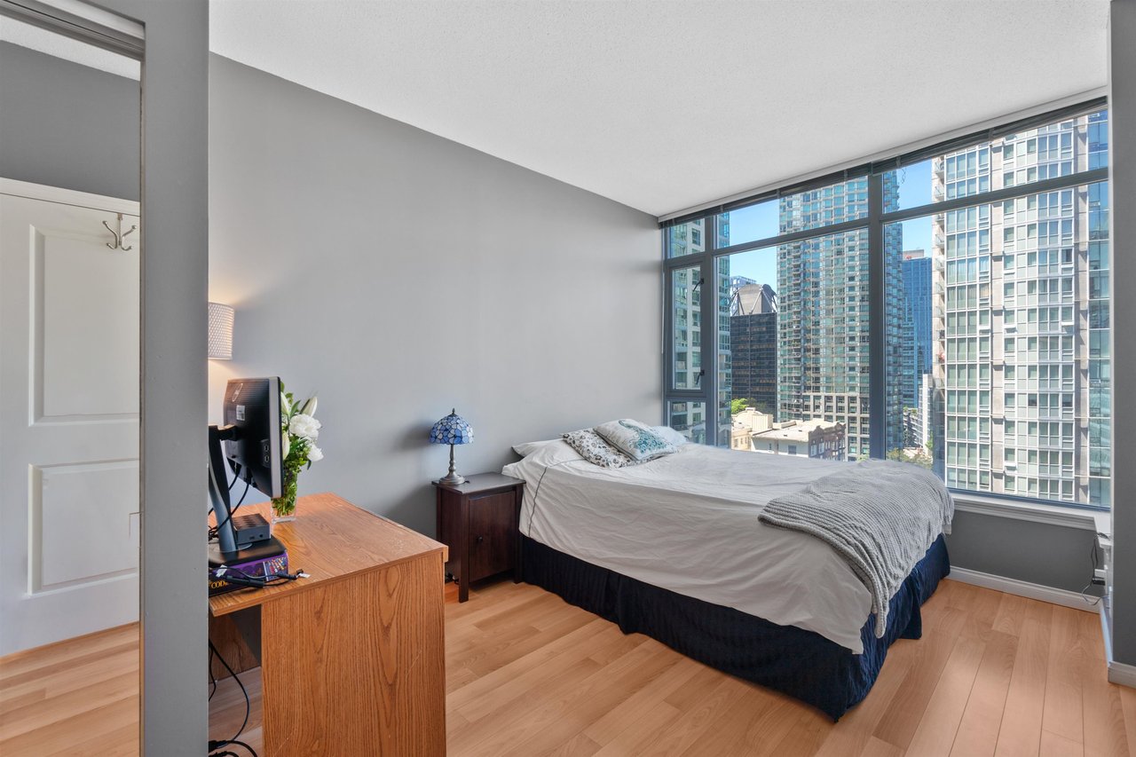 1004-1211 Melville Street, Vancouver