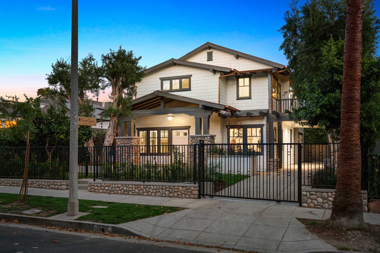 1520 N Sierra Bonita Ave, Sunset Square