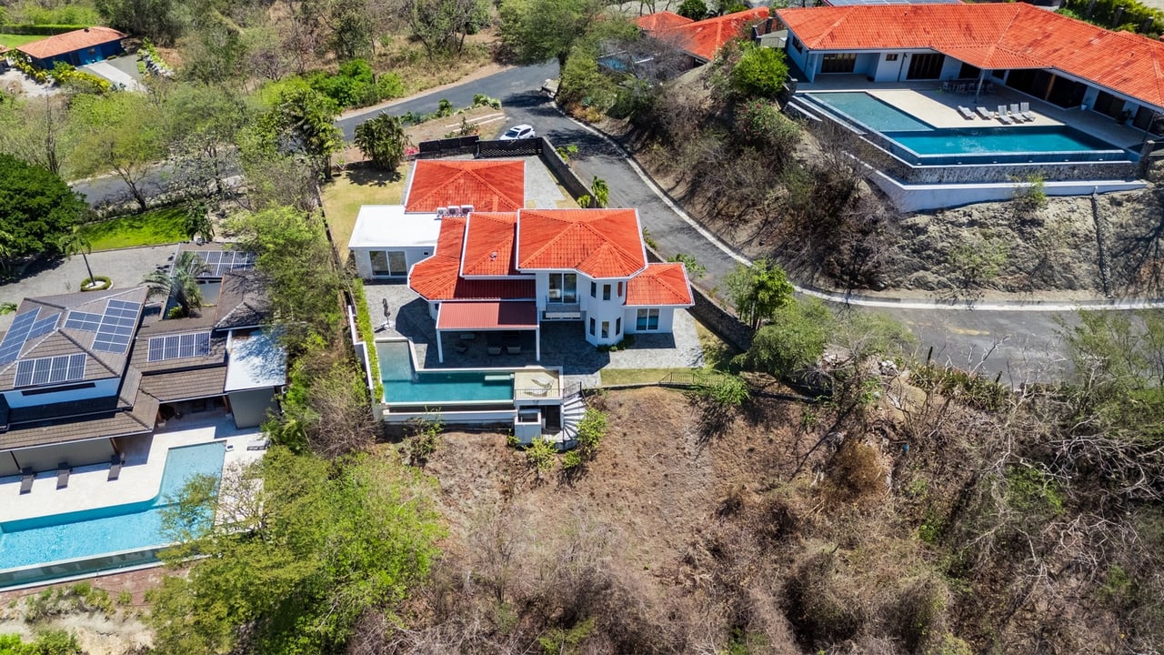 Renovated Tropical Ocean Estate, Flamingo, Guanacaste