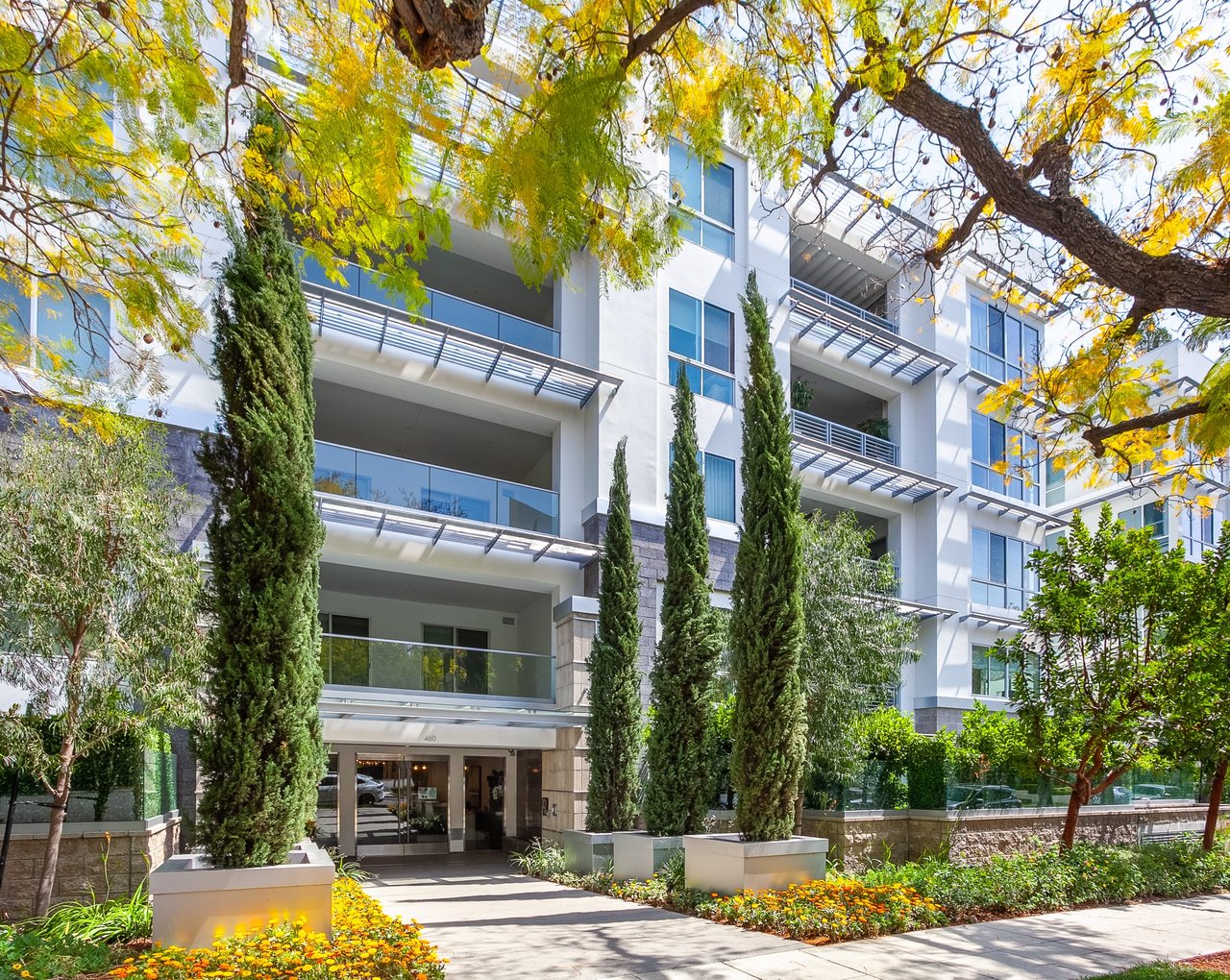 460 N Palm Drive Unit 106