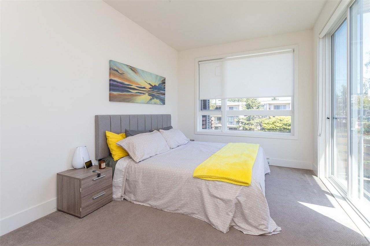 302-317 Burnside Rd