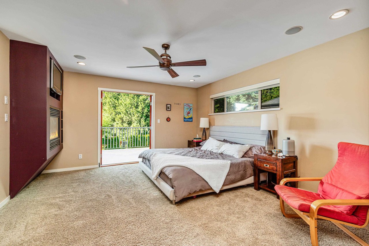 1687 Edwards Rd