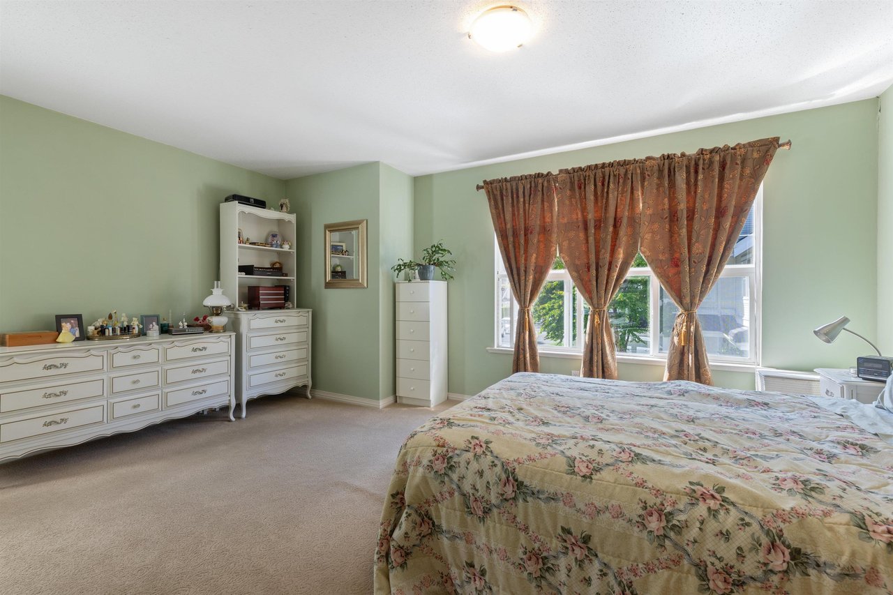 49-17097 64 Avenue, Surrey