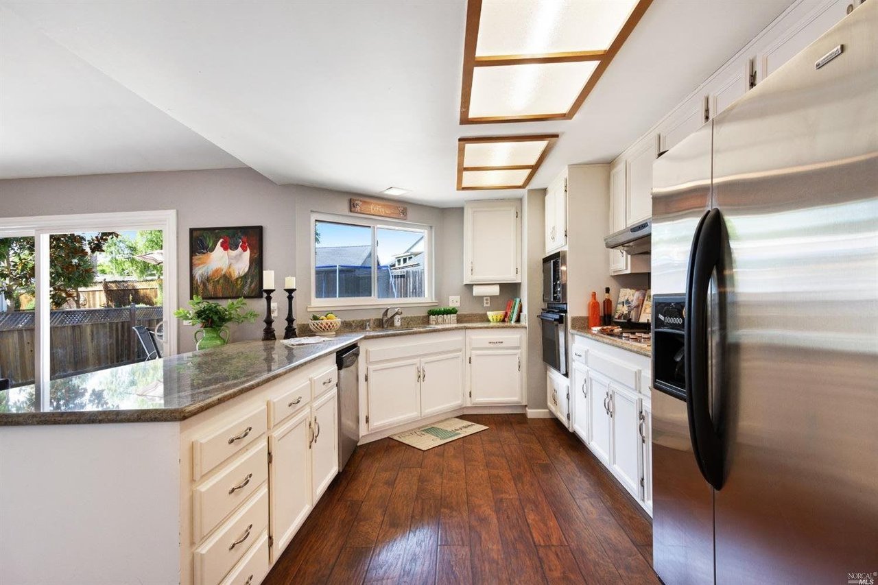 701 Bordeaux Dr