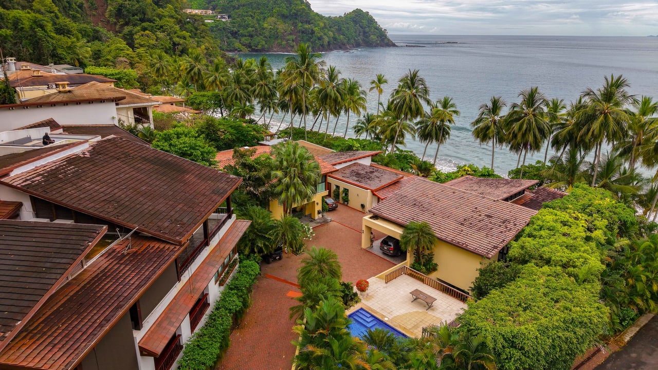 Remodeled Luxury Beach Home, Jaco, Puntarenas