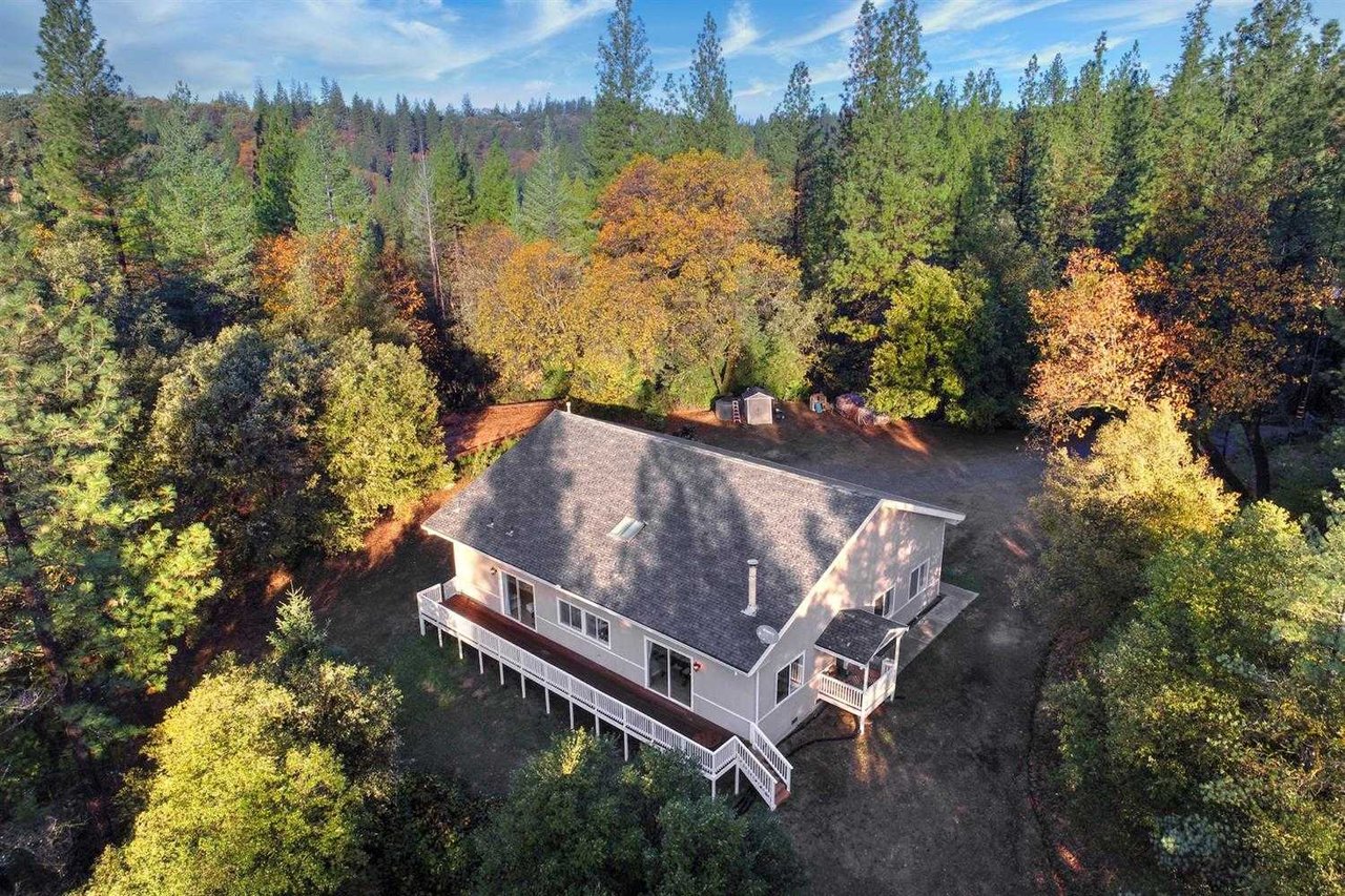8360 Fair Pines Lane