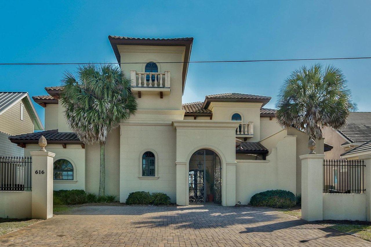 616 Blue Mountain Rd