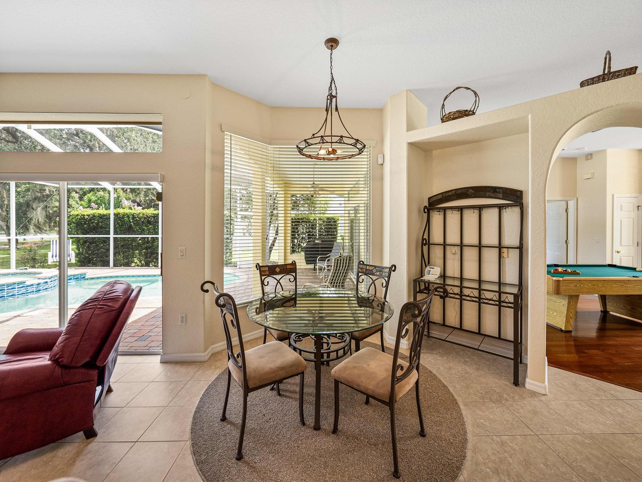 12427 FOREST HIGHLANDS DR