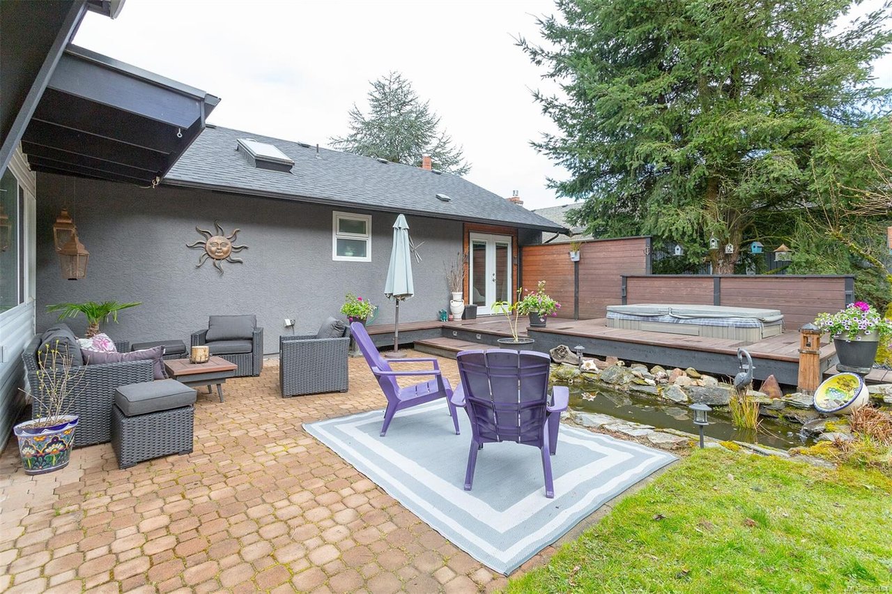 7448 East Saanich Rd, Central Saanich