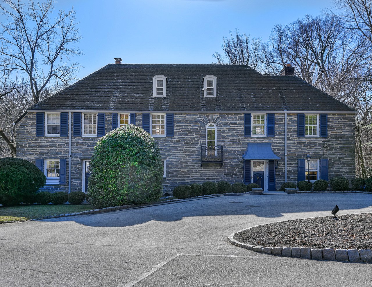 245 Cheswold Ln