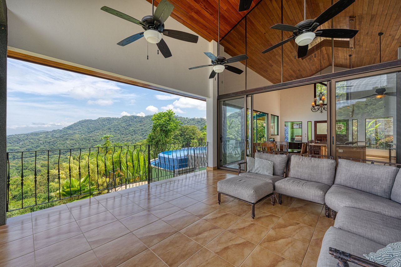 Best Views in Dominical – Home with Apartment and Infinity Pool